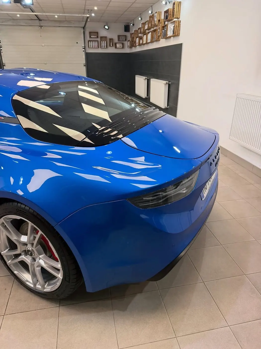 Alpine A110, detail laku