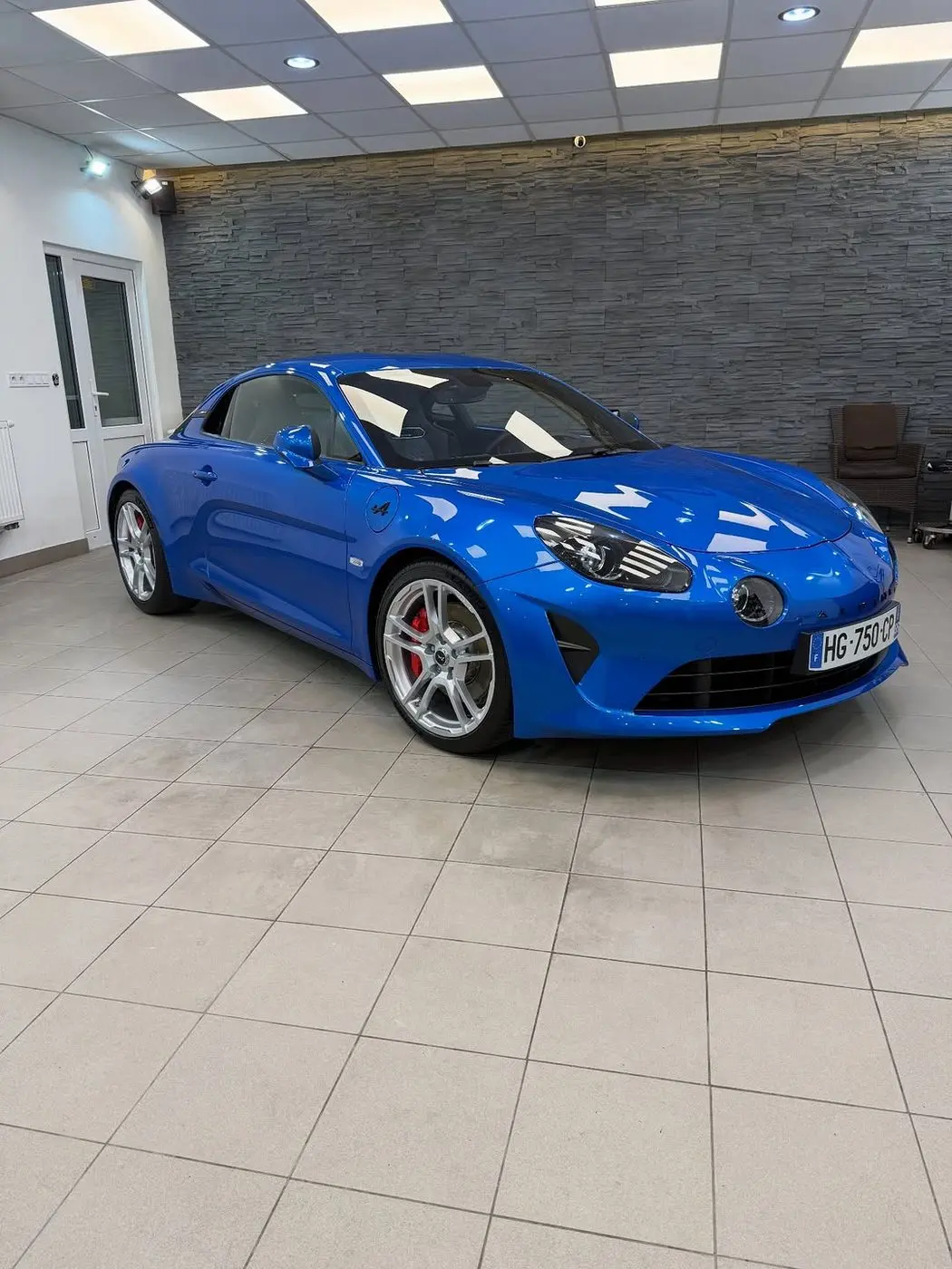 Alpine A110 GTS, predný trojštvrťový pohľad